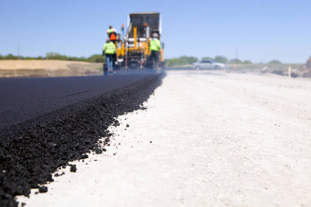 Best Local Driveway Pavers  in Bannockburn, IL